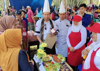 Mahasiswa MMD  UB Meriahkan Festival Masakan Ikan Mujair Desa Srenggeng